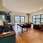Maison De Charme Piscine & Petanque * بيناك إي كازوناك