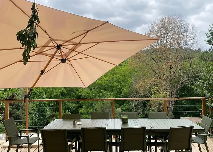 度假居 Maison De Charme Piscine & Petanque 贝纳克和卡泽纳克