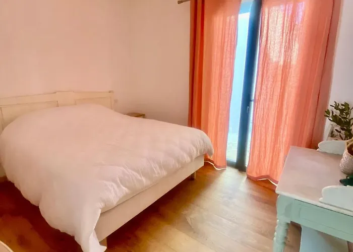 Vakantiehuis Maison De Charme Piscine & Petanque