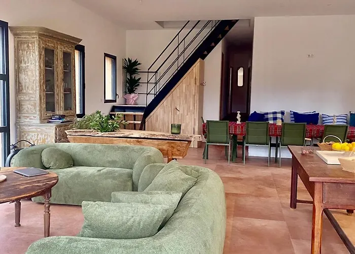 度假居 Maison De Charme Piscine & Petanque *