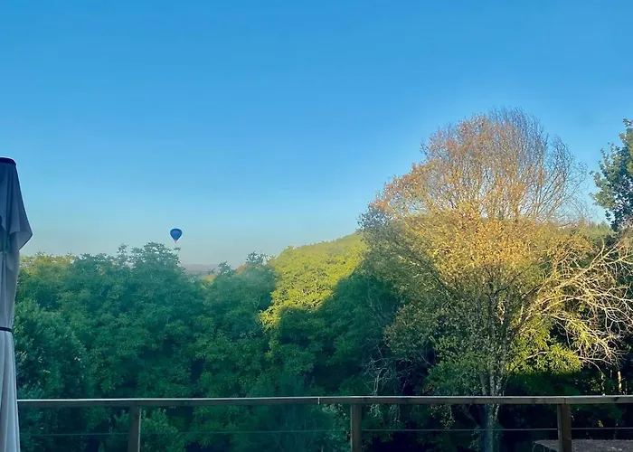 Maison De Charme Piscine & Petanque 贝纳克和卡泽纳克